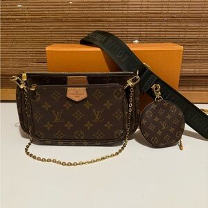 Louis Vuitton Multi Pochette Accessoires in Khaki